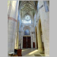 Gisors, photo Pierre Poschadel, Wikpedia, Transept, vue sud-nord.jpg